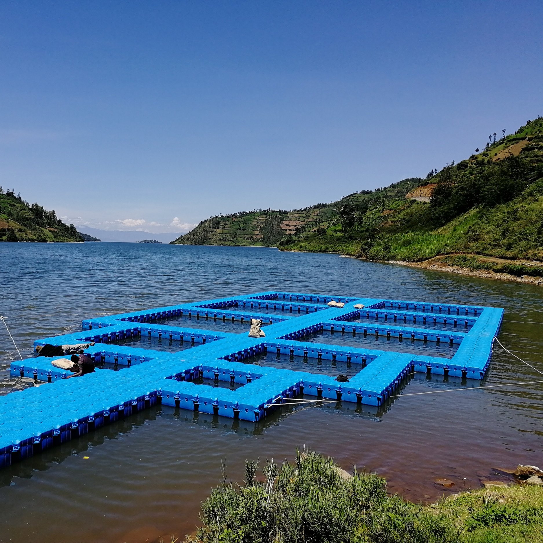 Easy floating pontoon fish cage plastic pontoon fishing trap