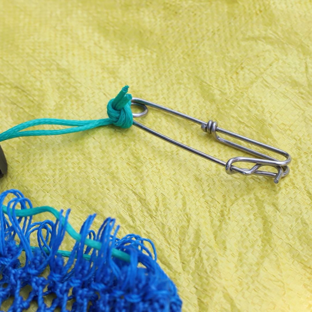 Cheap useful bait bag for fishing