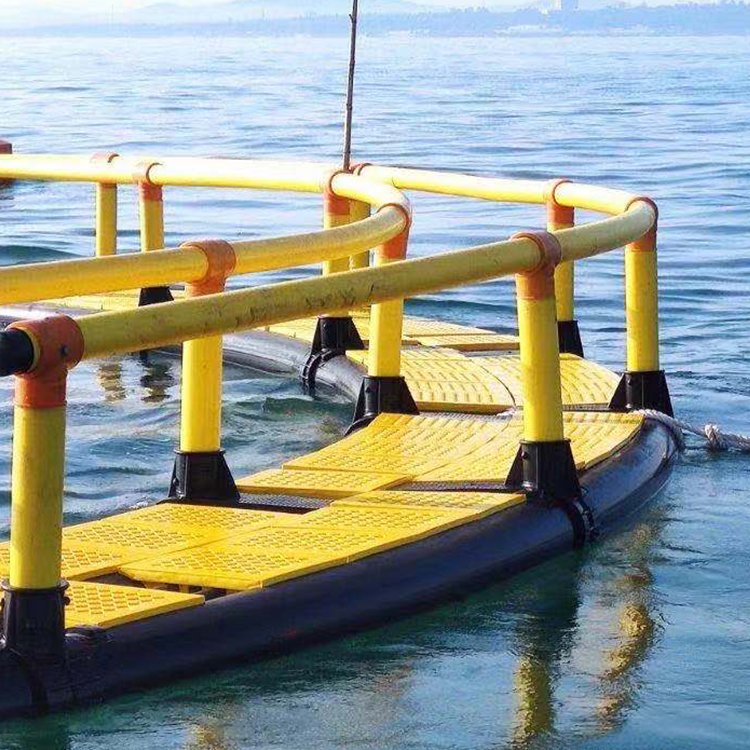 Floating fish farming cages for growing fish in rivers Aquaculture
