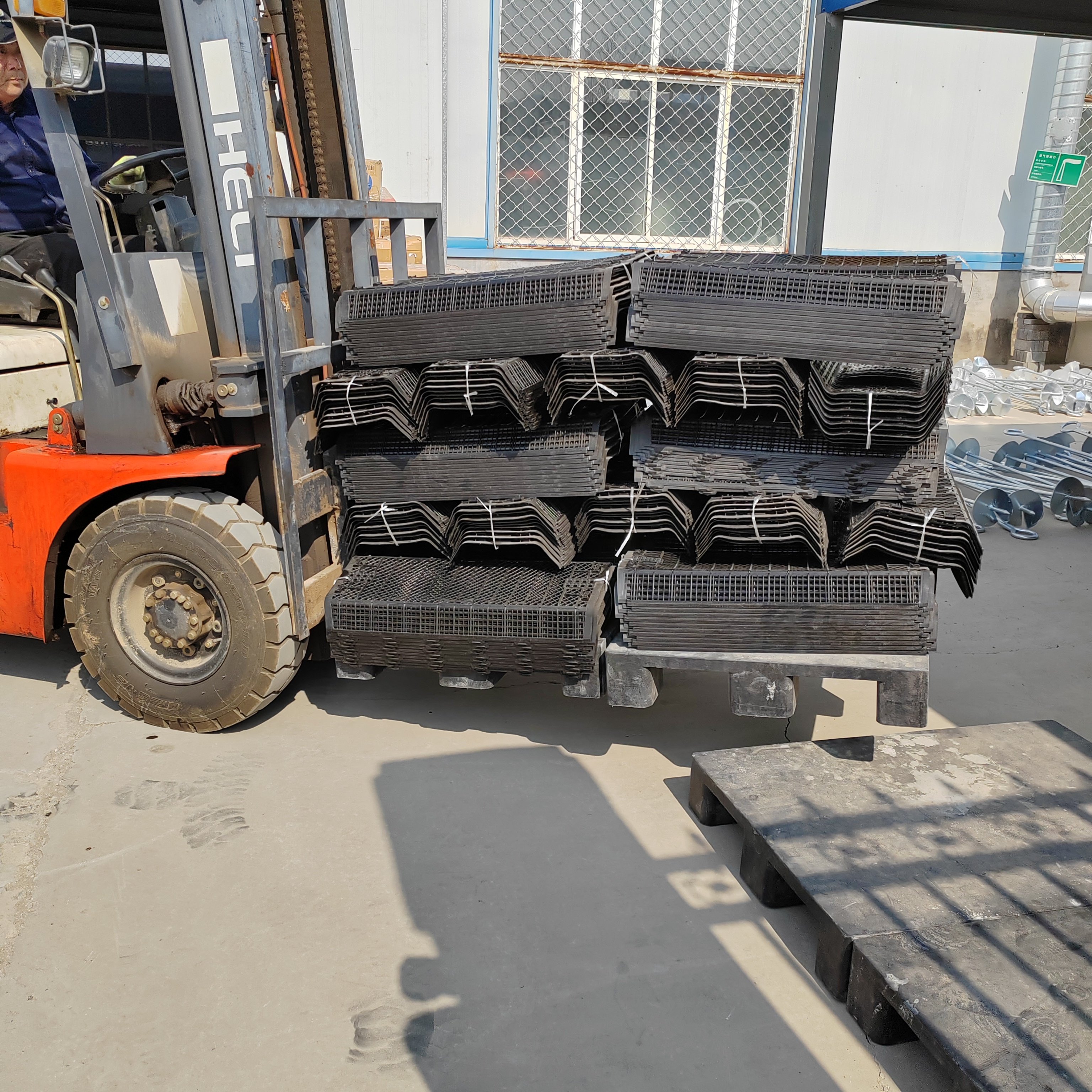 New aquaculture traps oyster farming Flip farm basket with top material from China