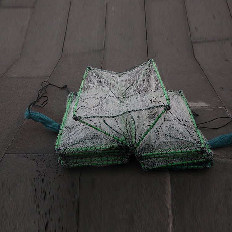 2022 Hot selling 9.7 Meter Length PE-Net Foldable Fish Shrimp Crab Lobster Trap Fish Farming Equipments