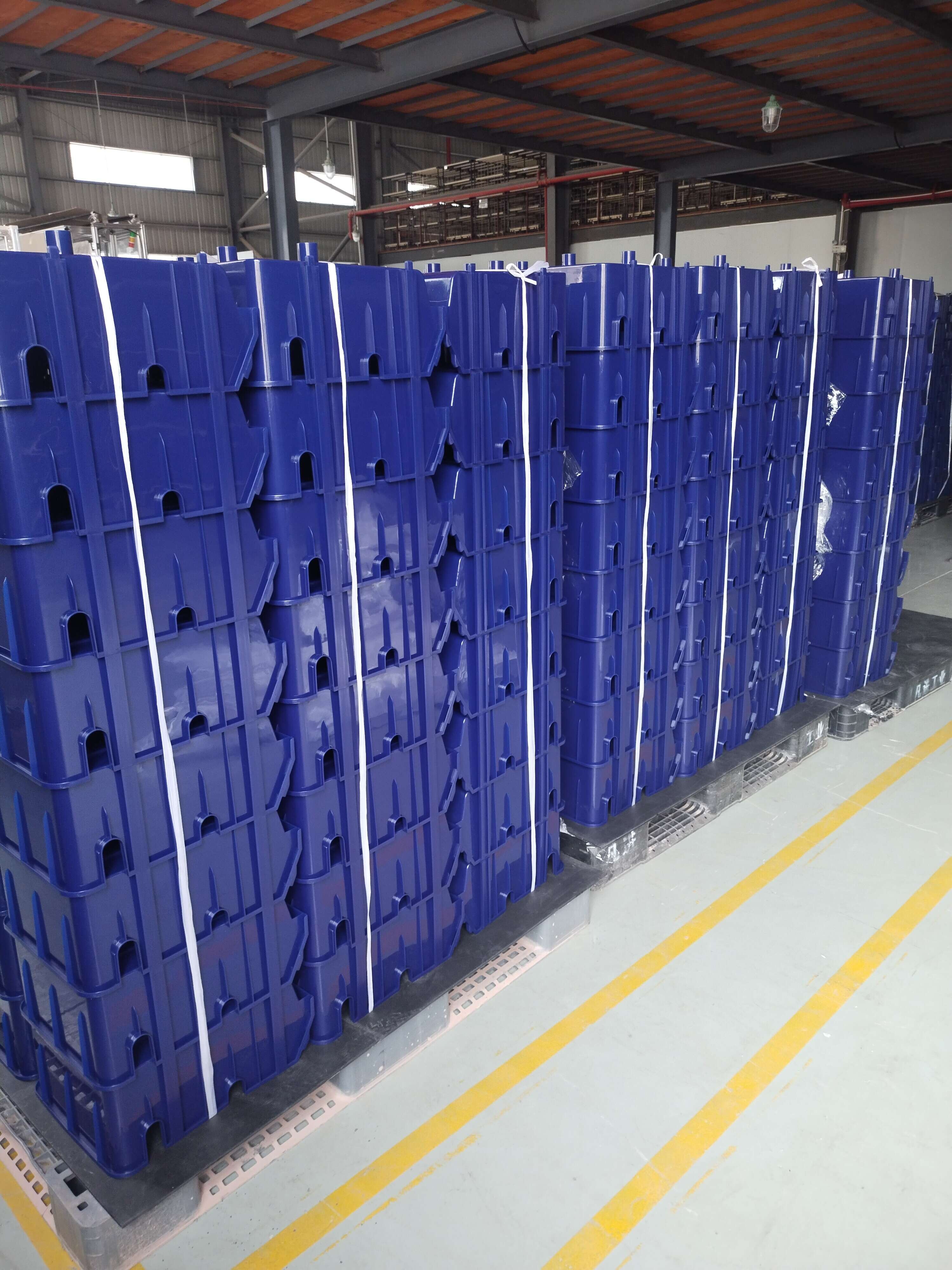 Plastic aquaculture trap for Vertical RAS system lobster breeding cage crab farming crab box aquaculture