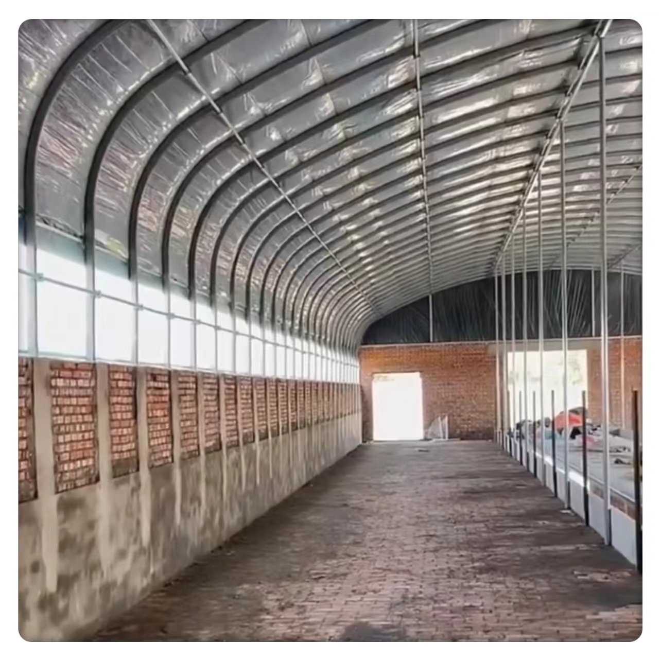 Customizable Greenhouse Seedbed System Sunshade Tunnel for Cattle Sheep Breeding Film Steel Material for Agriculture Plant Usage