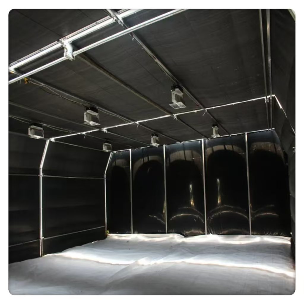 Wholesale Large Single Tunnel Style Plastic Arch Film Vegetable Square Pattern Steel Plants Growing light deprivation greenhouse