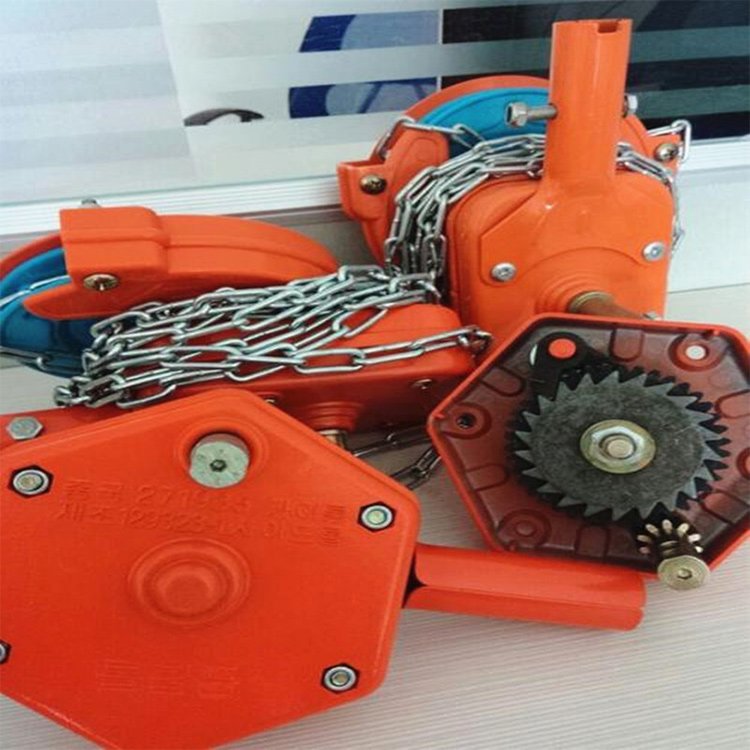 Baolida Light Dep Greenhouse Blackout Plastic Manual Roll Up Roller Greenhouse Top Film Chain Crank Winch