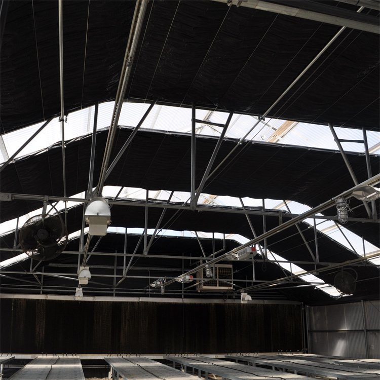 Agricultural greenhouse automated medical growing greenhouse with blackout system light deprivation greenhouse