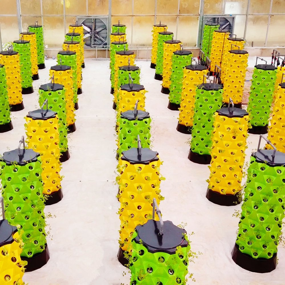Commercial-Grade Large Strawberry NFT Plant Towers PVC Plastic Greenhouse Hydroponics System with Glass Cover for Agriculture