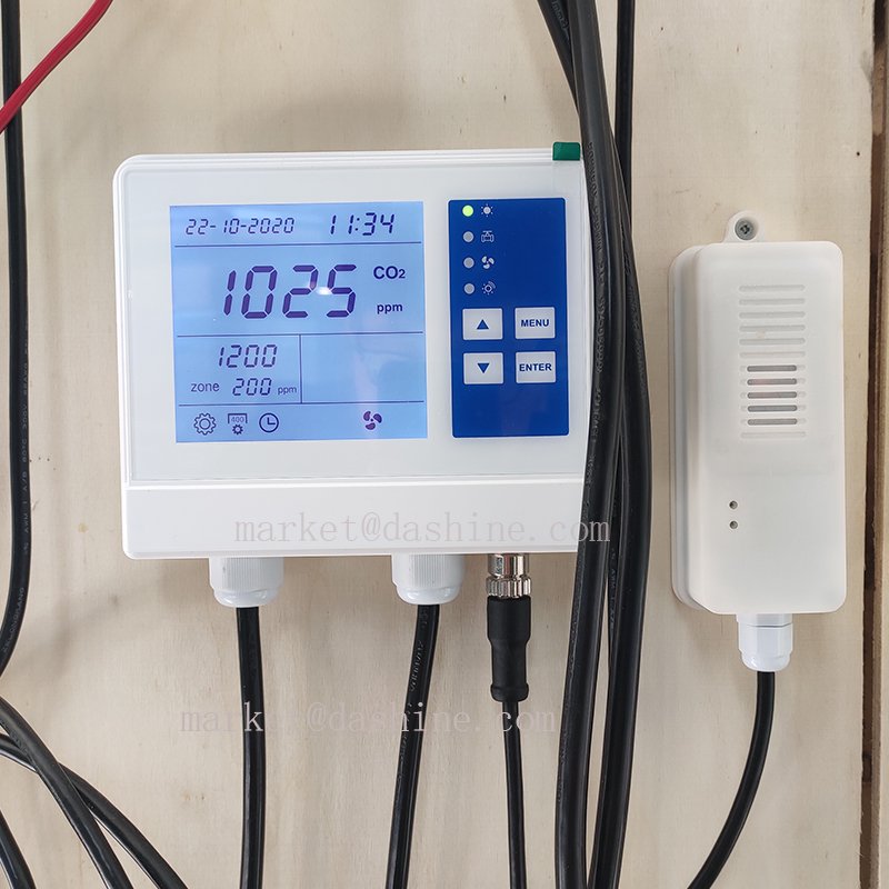 Greenhouse CO2 controller , Wall mounted air quality carbon dioxide monitor and controller with remote sensor