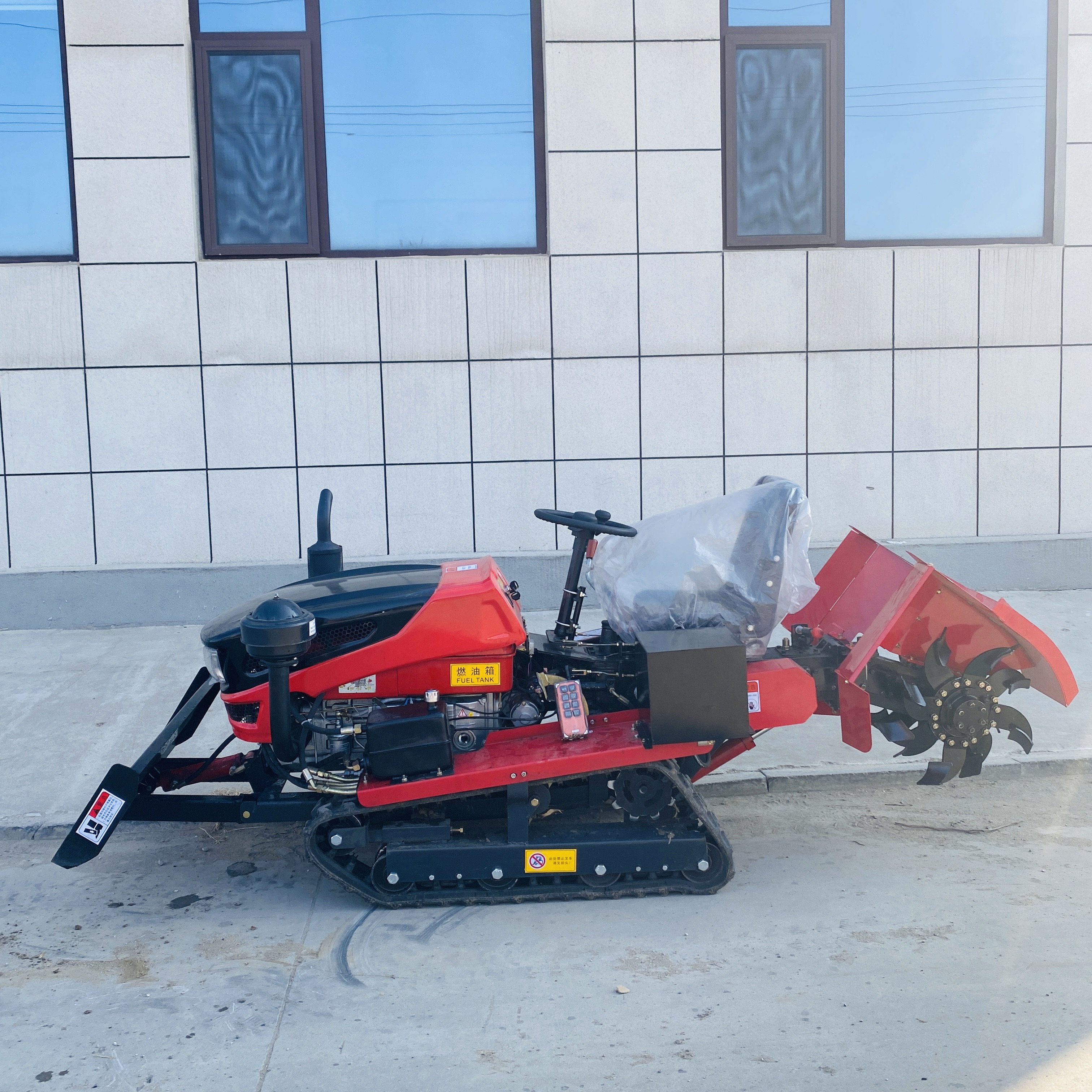 hot sale 35 horsepower agricultural greenhouse orchard multi-functional diesel rotary tiller riding crawler micro tiller