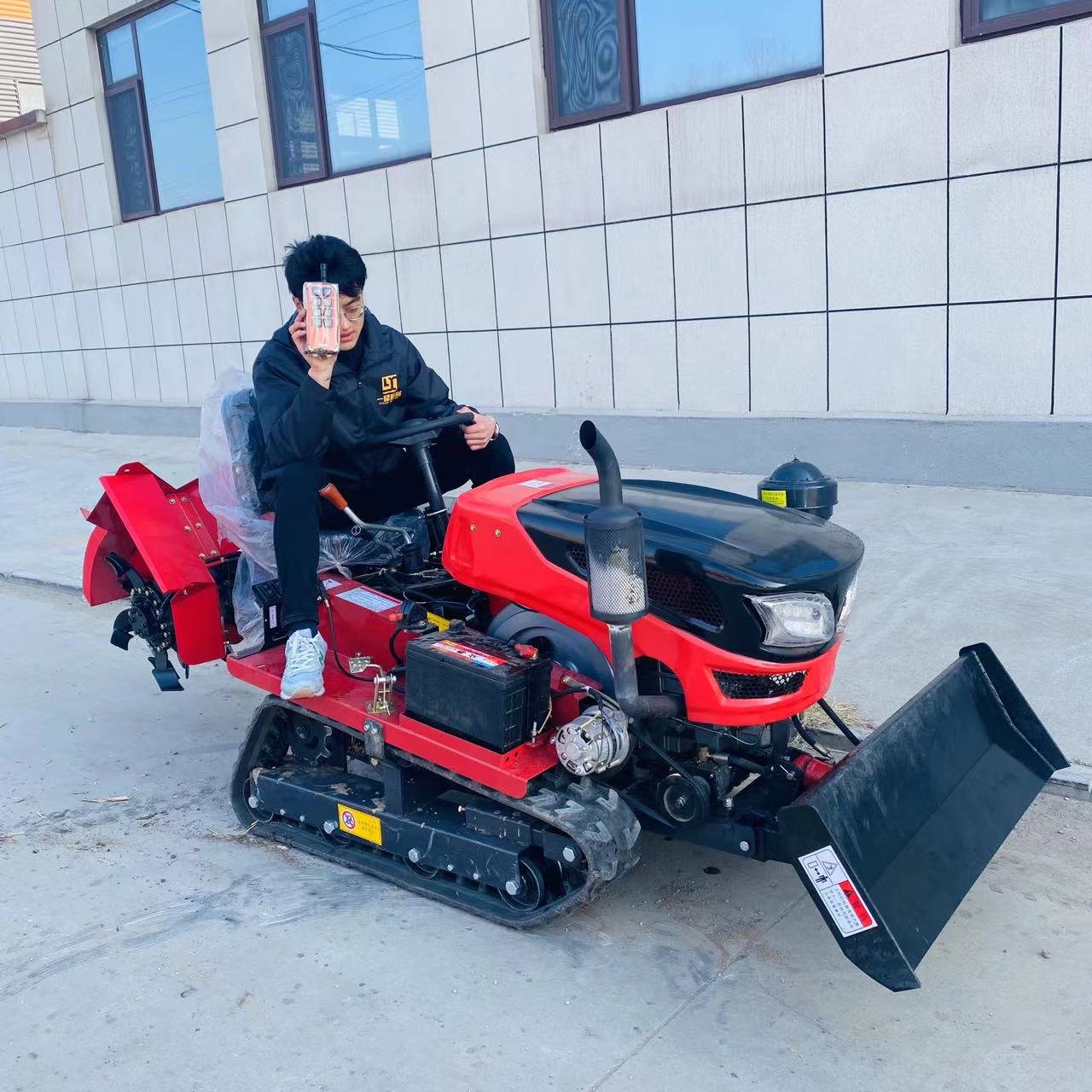 hot sale 35 horsepower agricultural greenhouse orchard multi-functional diesel rotary tiller riding crawler micro tiller