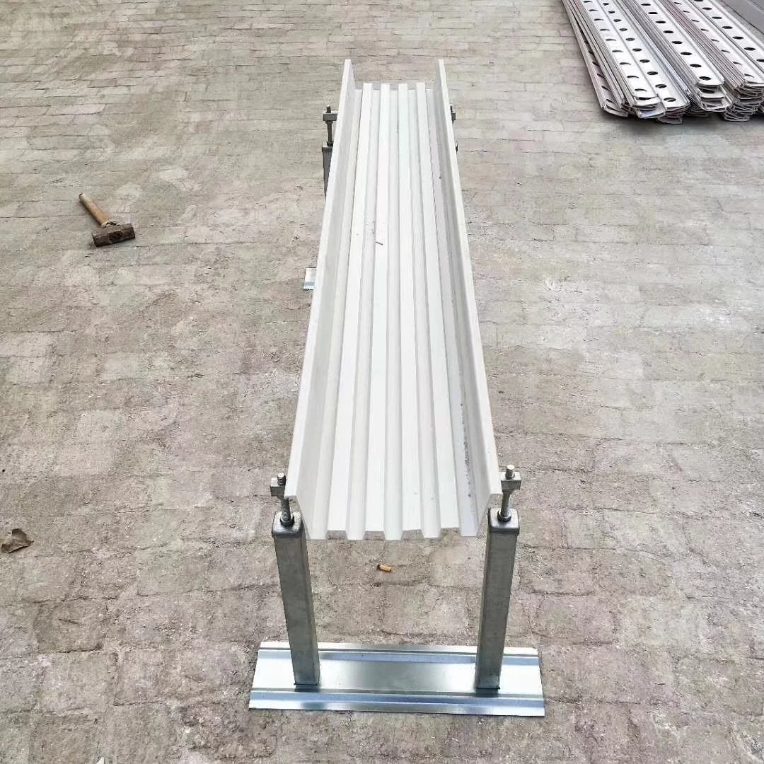 Agricultural greenhouse farm hydroponics irrigation pvc plastic vegetable plant grow gutter groove with connector drain spacer