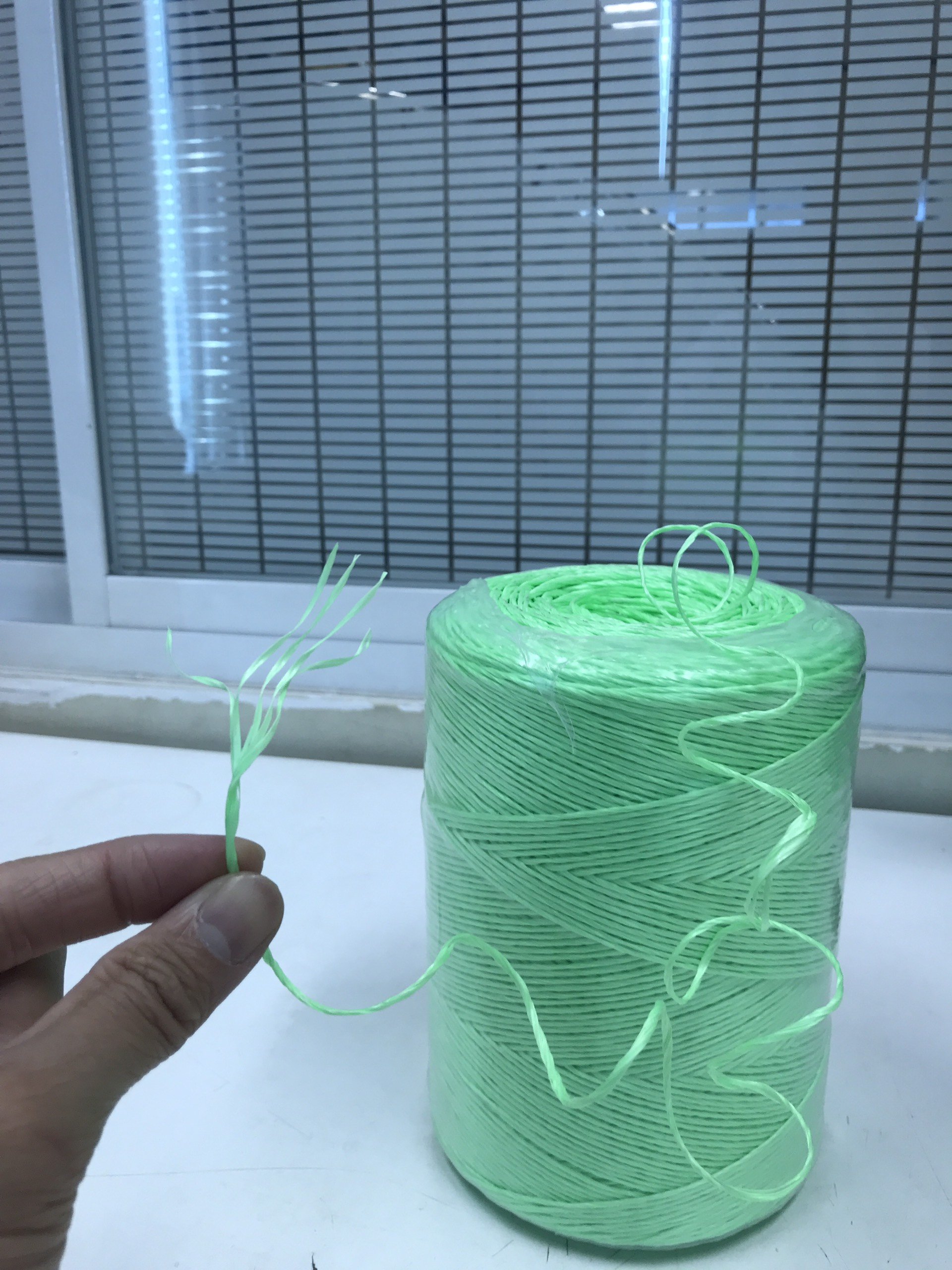 India Factory's Large Size 1mm 2mm Steel String Thread for Agriculture Greenhouse Tomato & Banana Cheap PP Baler Twine Multipack
