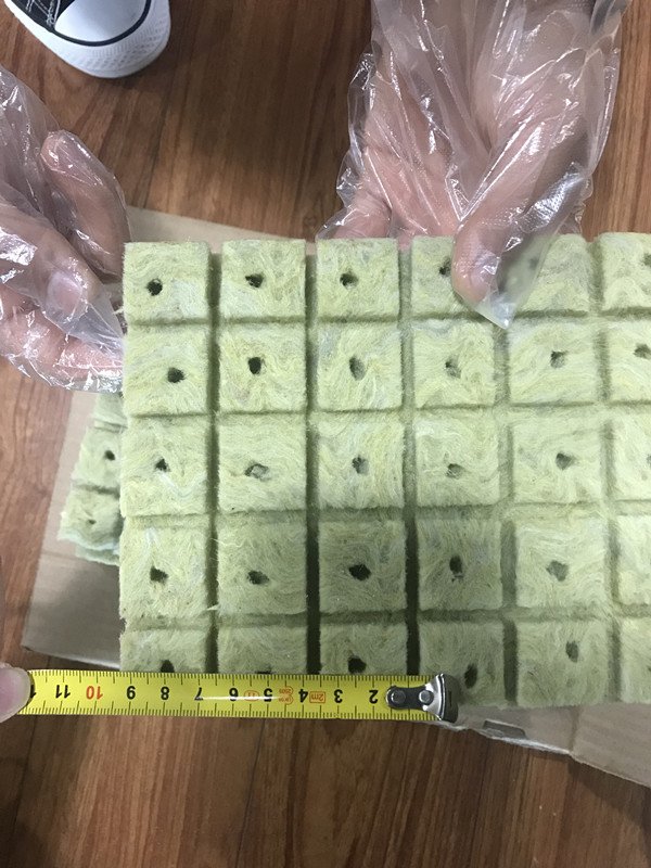 1 Inch Rock Wool Cubes for Hydroponics for Small and Medium Agriculture and Vegetable Greenhouses Growing