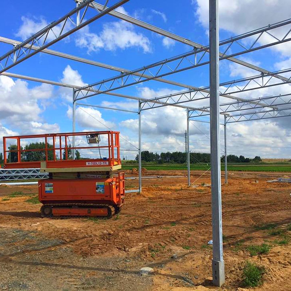 Best Selling High Quality Agricultural Greenhouses Easy Assembly Plant Growing Cheap Plastic Ventilation PE Film Material