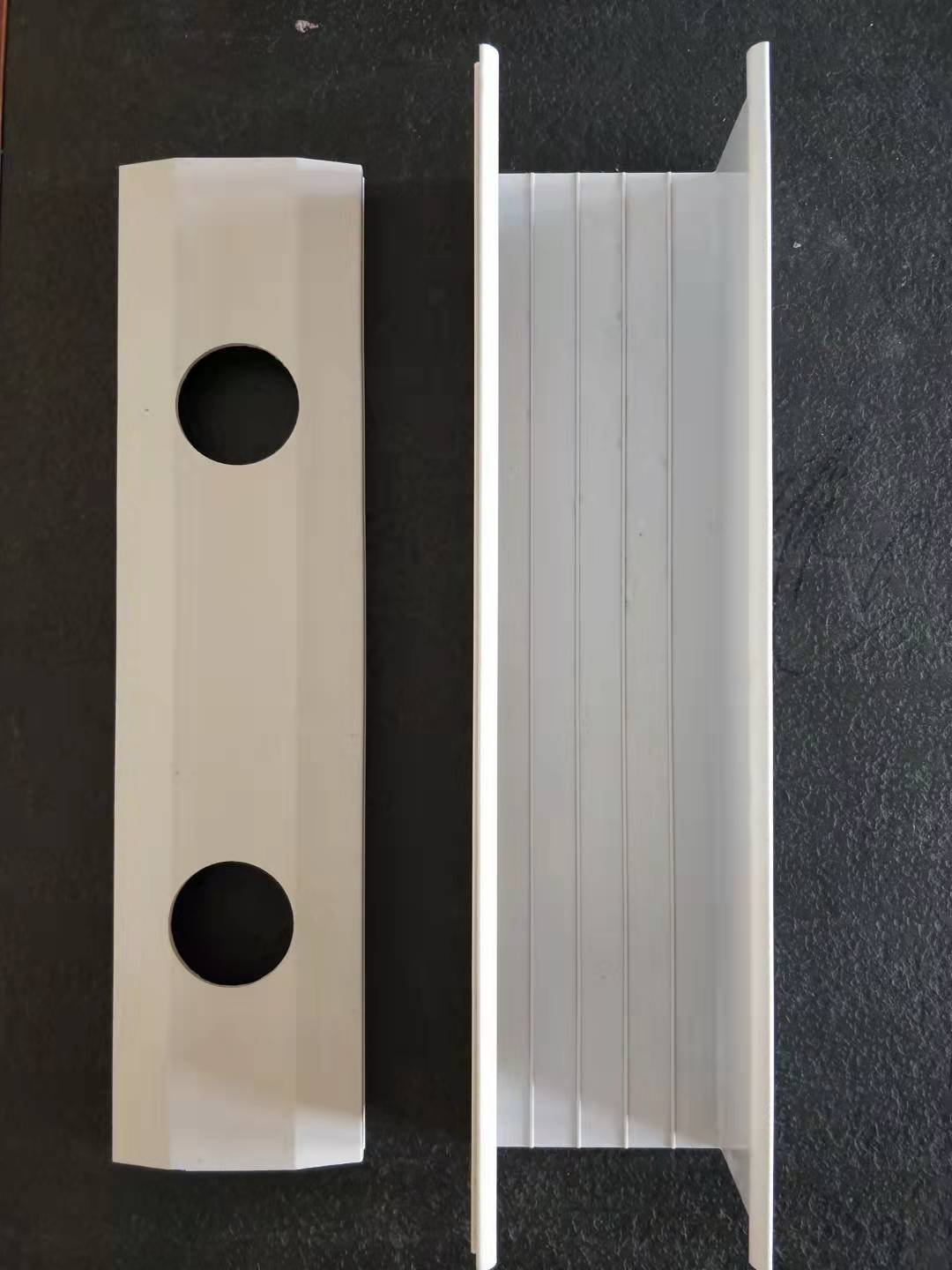 Agriculture Hydroponic NFT Canal De Tubo De PVC 1 Flat NFT Growing Bench System For Lettuce/Strawberry