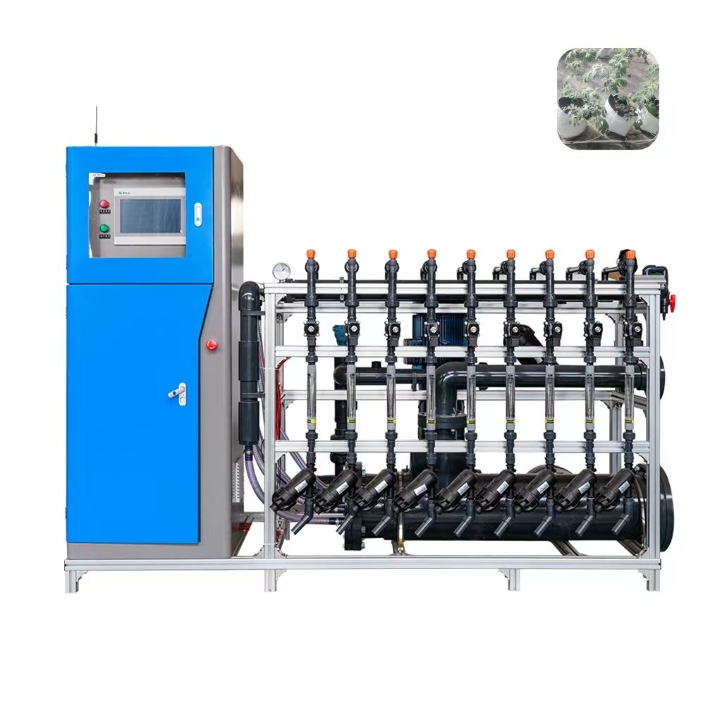 Automatic fertilizer irrigation machine working in agriculture greenhouse and farm irrigation system