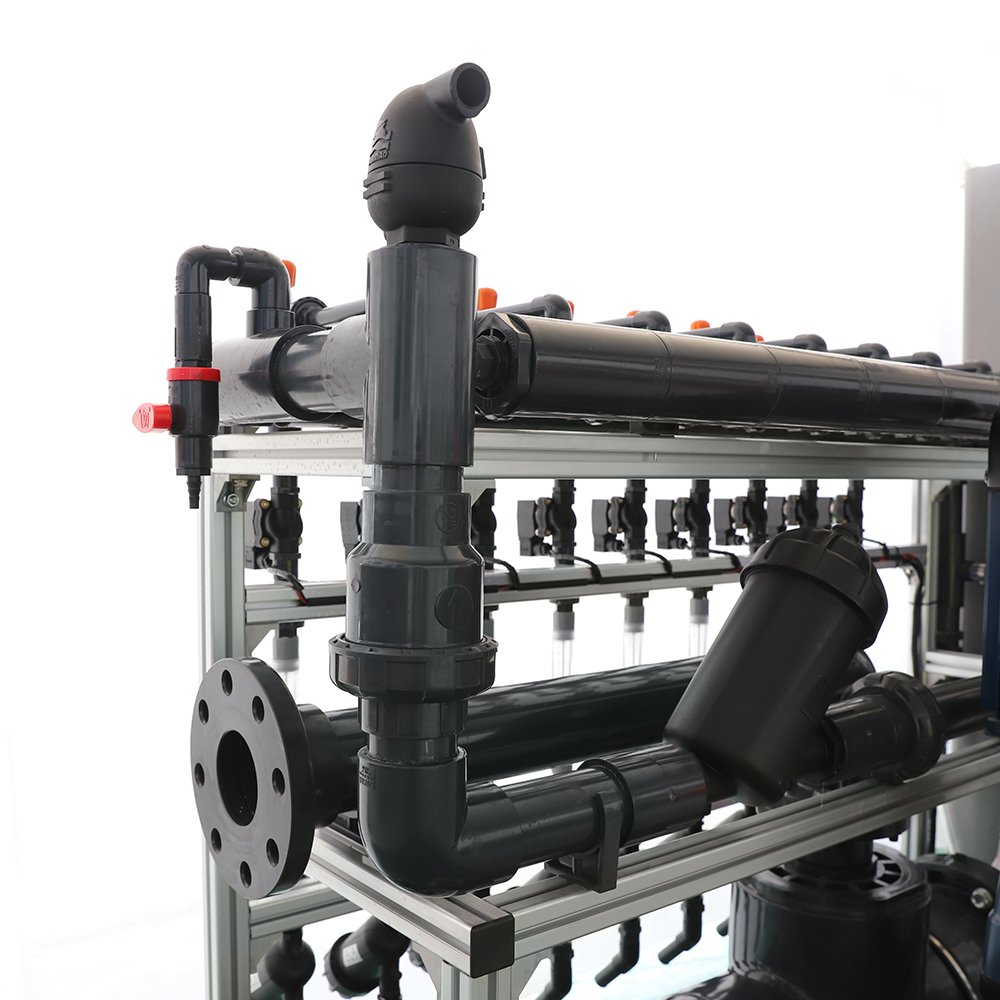 Automatic fertilizer irrigation machine working in agriculture greenhouse and farm irrigation system