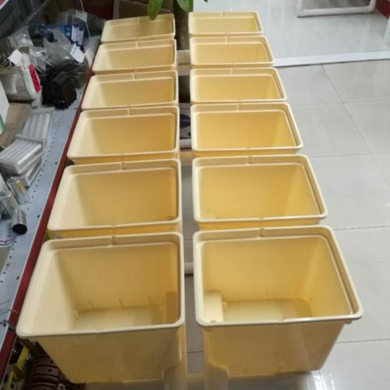 Greenhouse Hydroponic Growing Systems Dutch Bucket Planting System For Vegetables