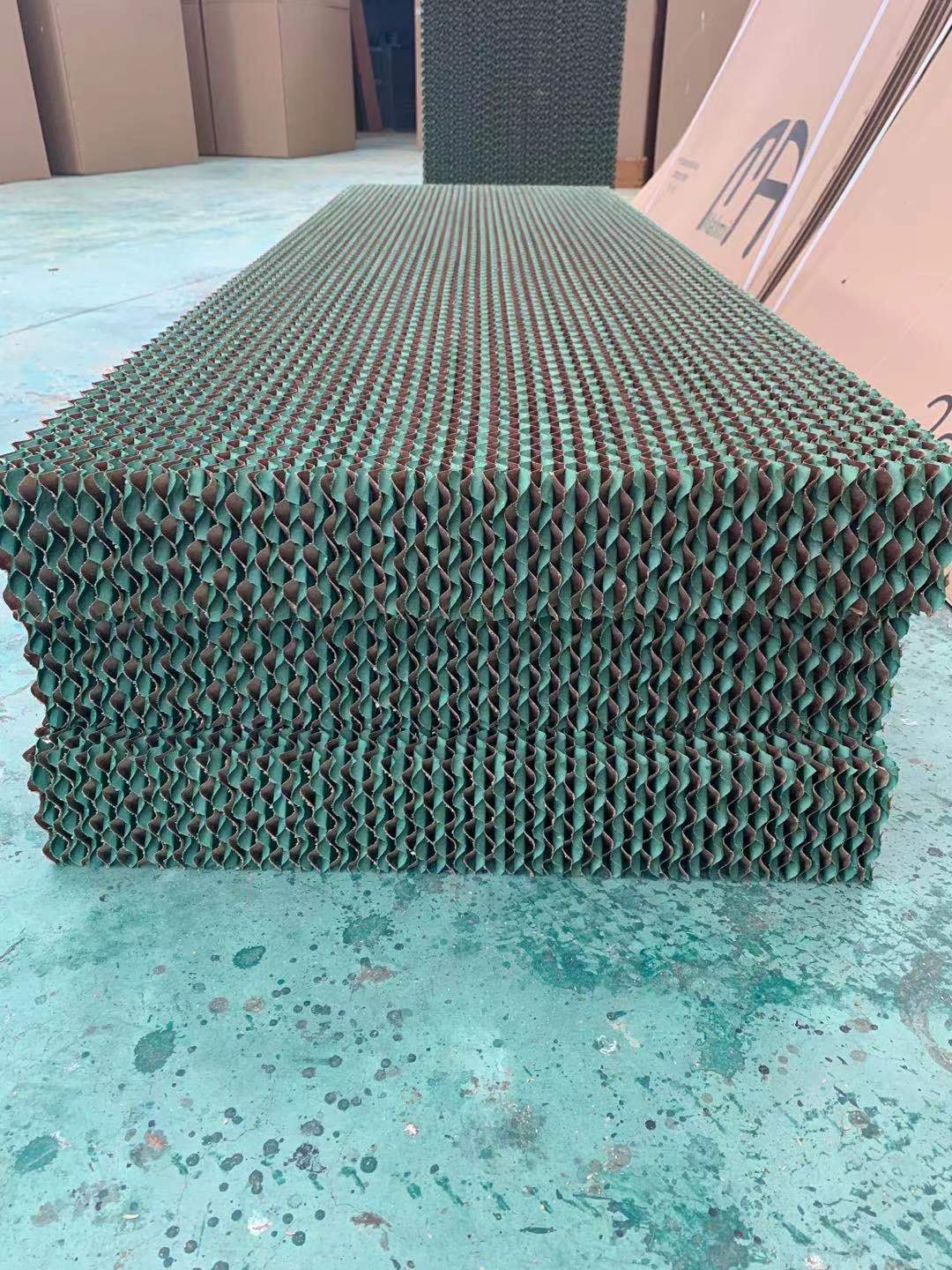Agriculture greenhouse air cooling system 2000x600x100mm honey combp 7090 95g brown green cellulose water paper cooling pad wall