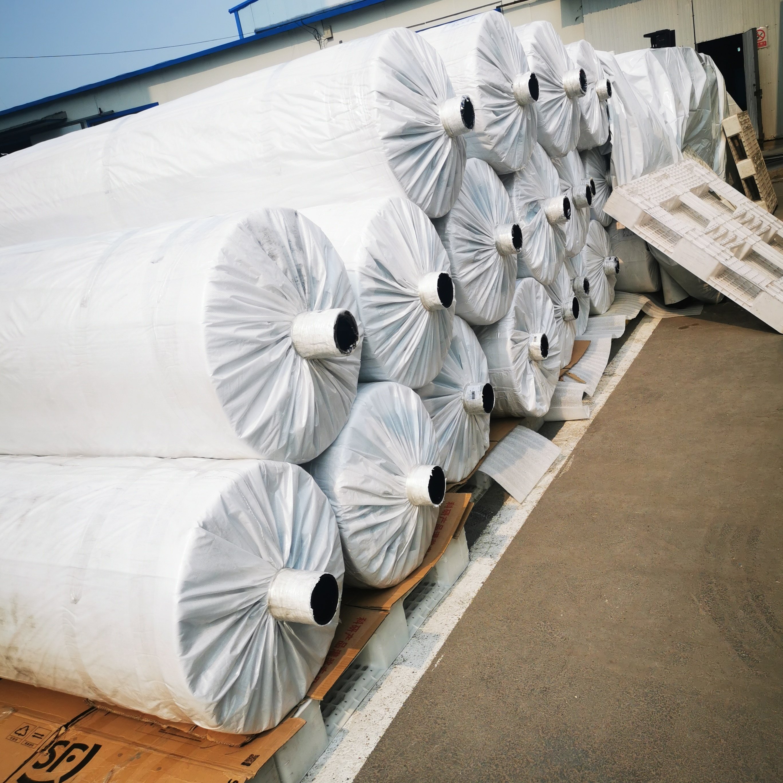 200 microns Light Diffusion PE Film UV Resistant UV Plastic Poly Film Tunnel Grow Vegetable Greenhouse