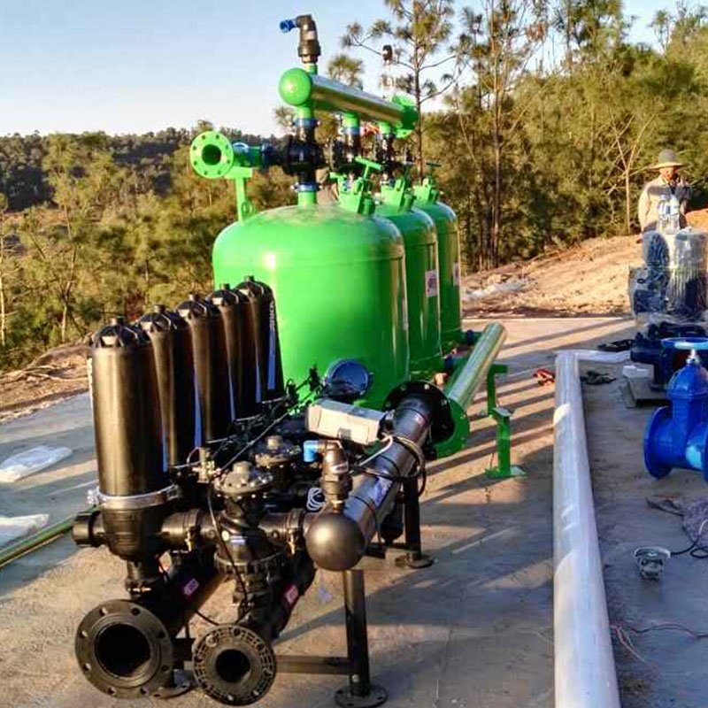 Customizable Farm Irrigation System for Greenhouses and Fields