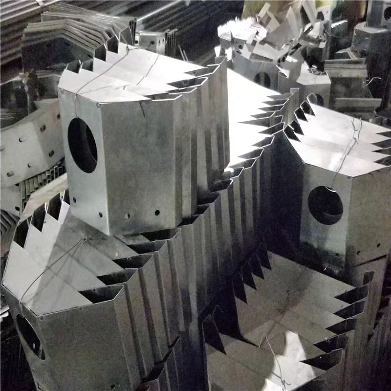 China factory direct high quality medium funnel agricultural equipment hot dip galvanized material greenhouse drainage