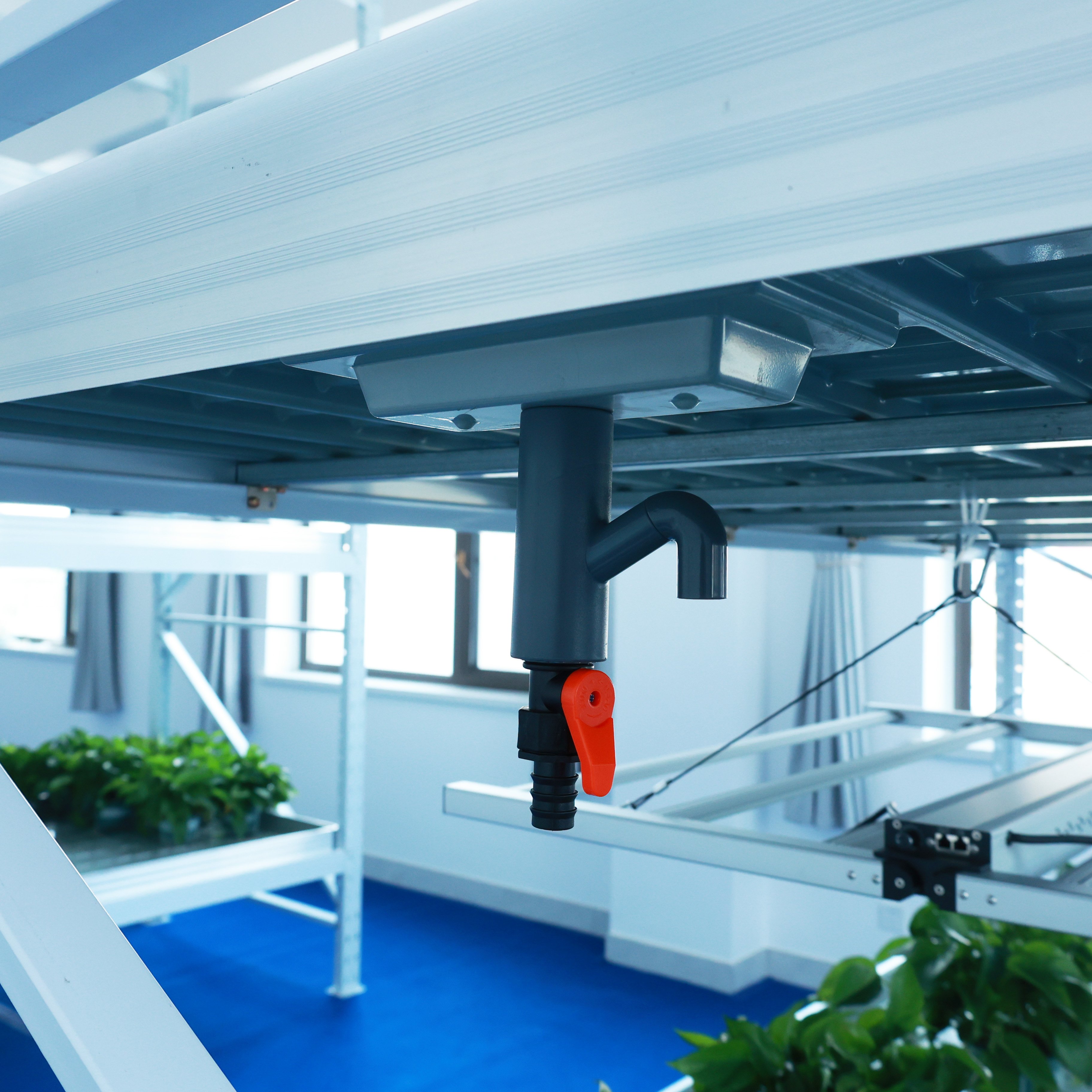 Indoor Farming Ebb And Flow Rolling Benches Vertical Hydroponic Growing Systems