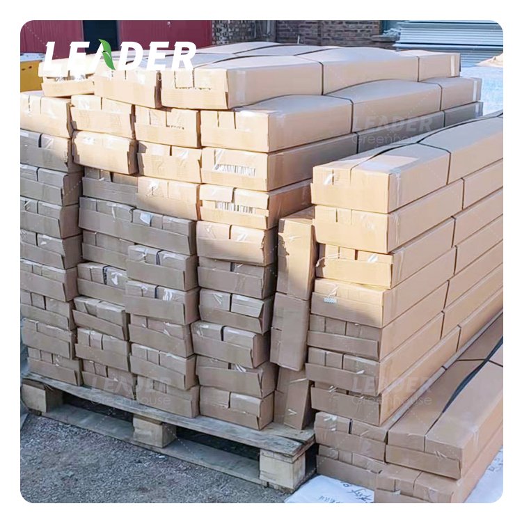 agriculture greenhouse lettuces grow water circulation NFT gutter 100x50 mm channel with connector and end sleeve