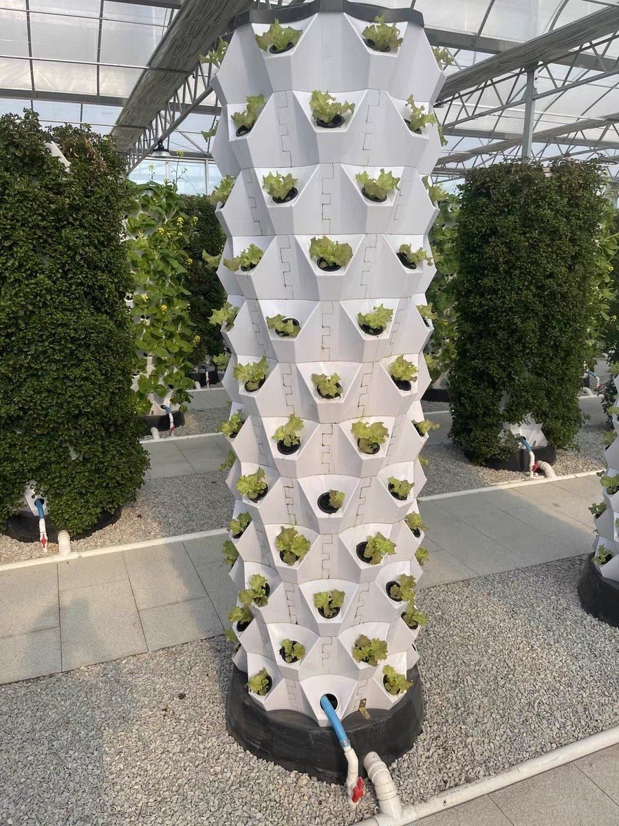 New Indoor Aeroponic Hydroponic Garden System Vertical Pineapple Tower Greenhouse Durable Plastic New Agricultural Greenhouse
