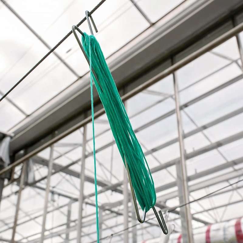 Low cost agricultural multi span tomato hydroponics greenhouse hanger roller hook with 15m twine for cucumber