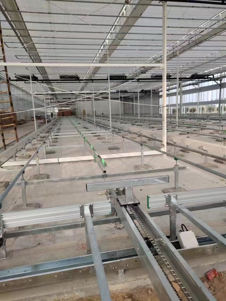 agricultural greenhouse equipment welded mesh movable seedbed table