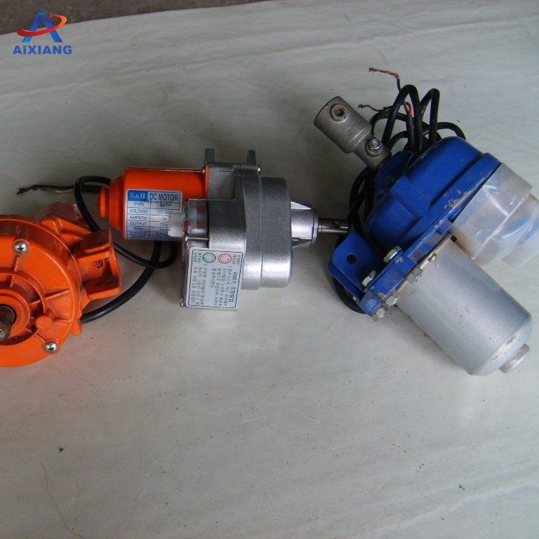 Greenhouse electric/automatical film roller for greenhouse ventilation