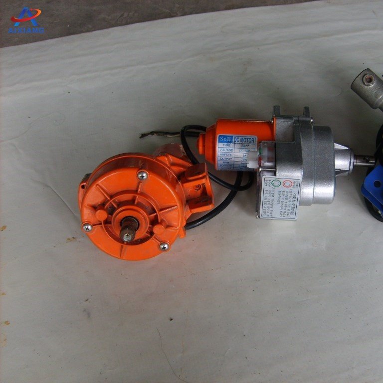 Greenhouse electric/automatical film roller for greenhouse ventilation
