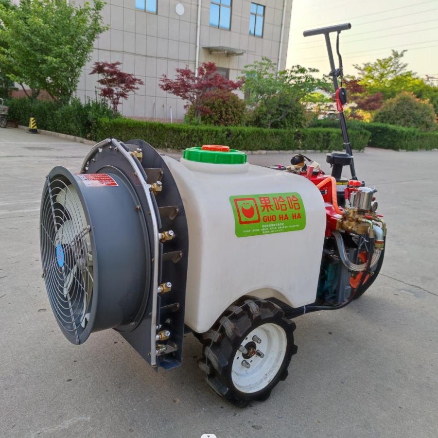 200 Liter self propelled sprayer agriculture greenhouse sprayer a pesticide sprayer for farm