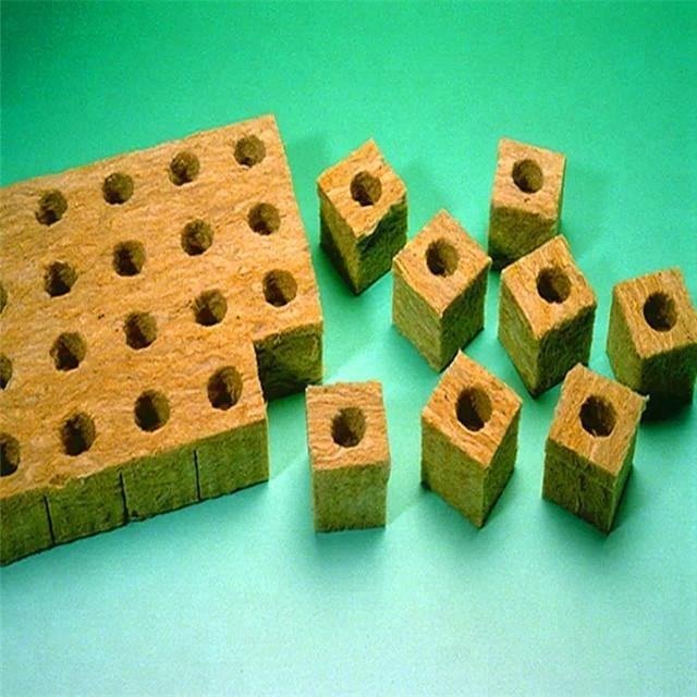 Agricultural Greenhouses Hydroponic Tower Seedling Sponge Vegetable Seeds Propagation Grow Plug Rock Wool