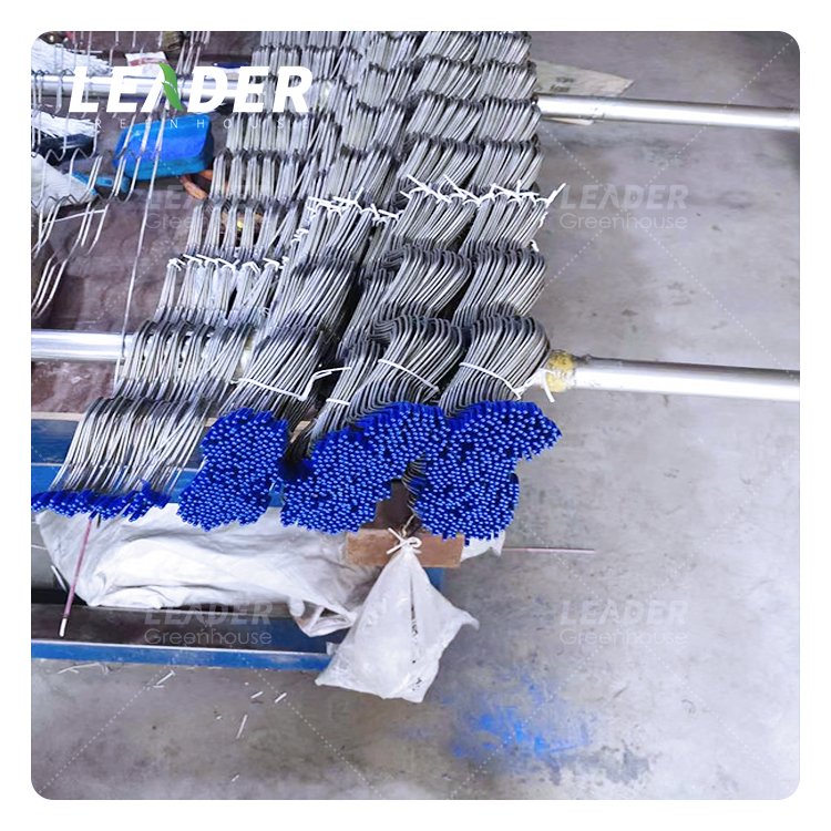 agricultural zigzag multi-span greenhouse 2.3mm spring used for locking film galvanized wiggle wire