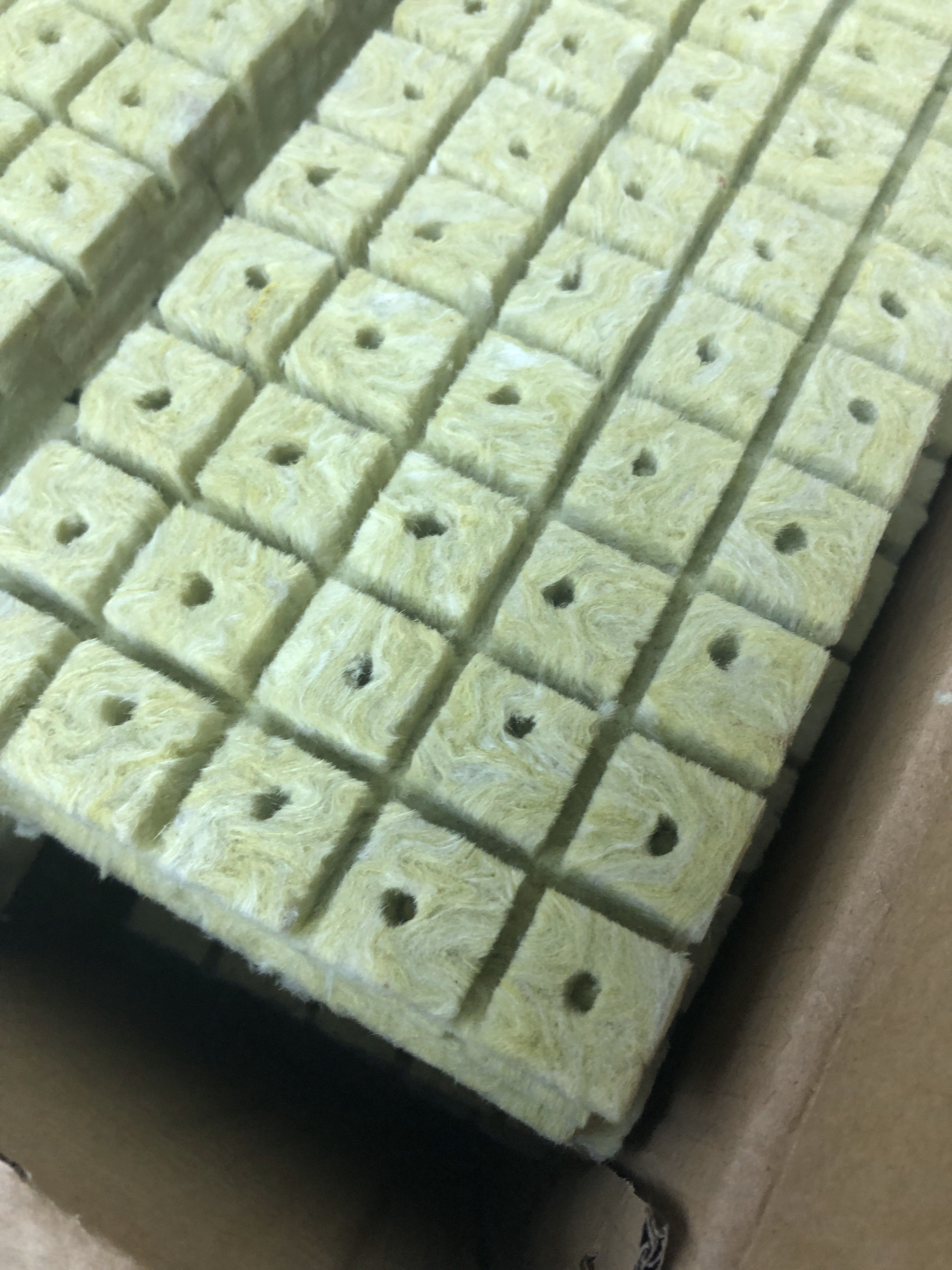 Hydroponics Agricultural Mineral Rock Stone Wool for Tomatoes Seeds Plants Lettuce Grow Rock Wool Cubes