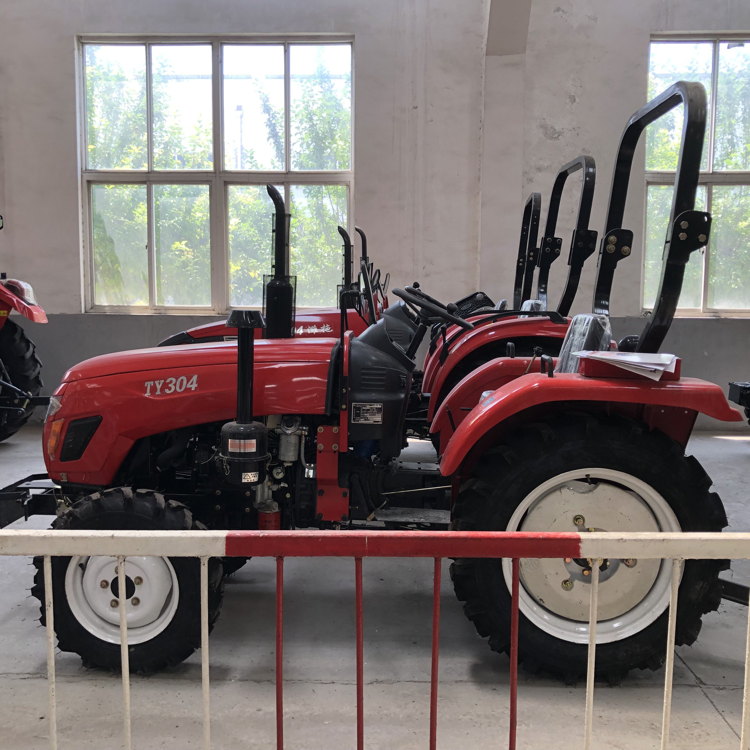 Factory Direct 30hp Mini Tractor Power Tiller Four Wheel Tractor with Cultivator