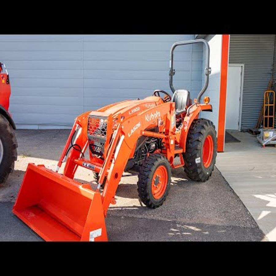 Kubota Tractor LA526 Diesel Engine 51.5KW Power 4x4 Four Wheel Drive Agricultural Tractor Wholesale Best Price for Sale