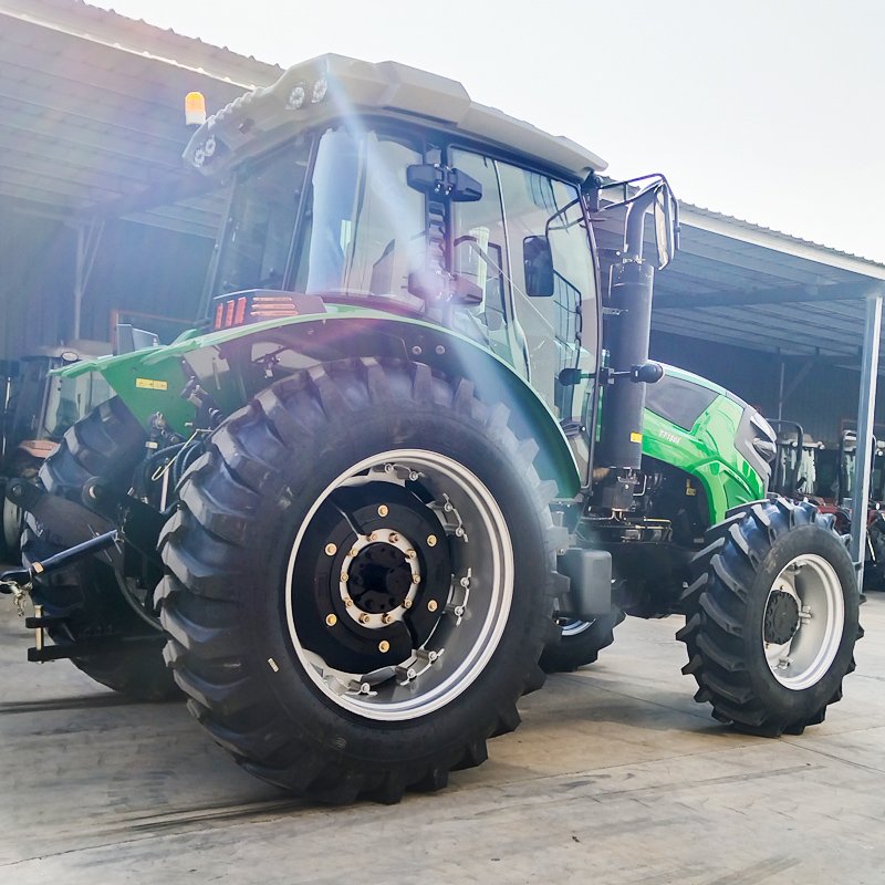 Quality Agriculture New Tractors 120Hp 140Hp 160Hp 180Hp 200Hp Farm Tractors EPA Engine 4 Wheel Tractor Available Now