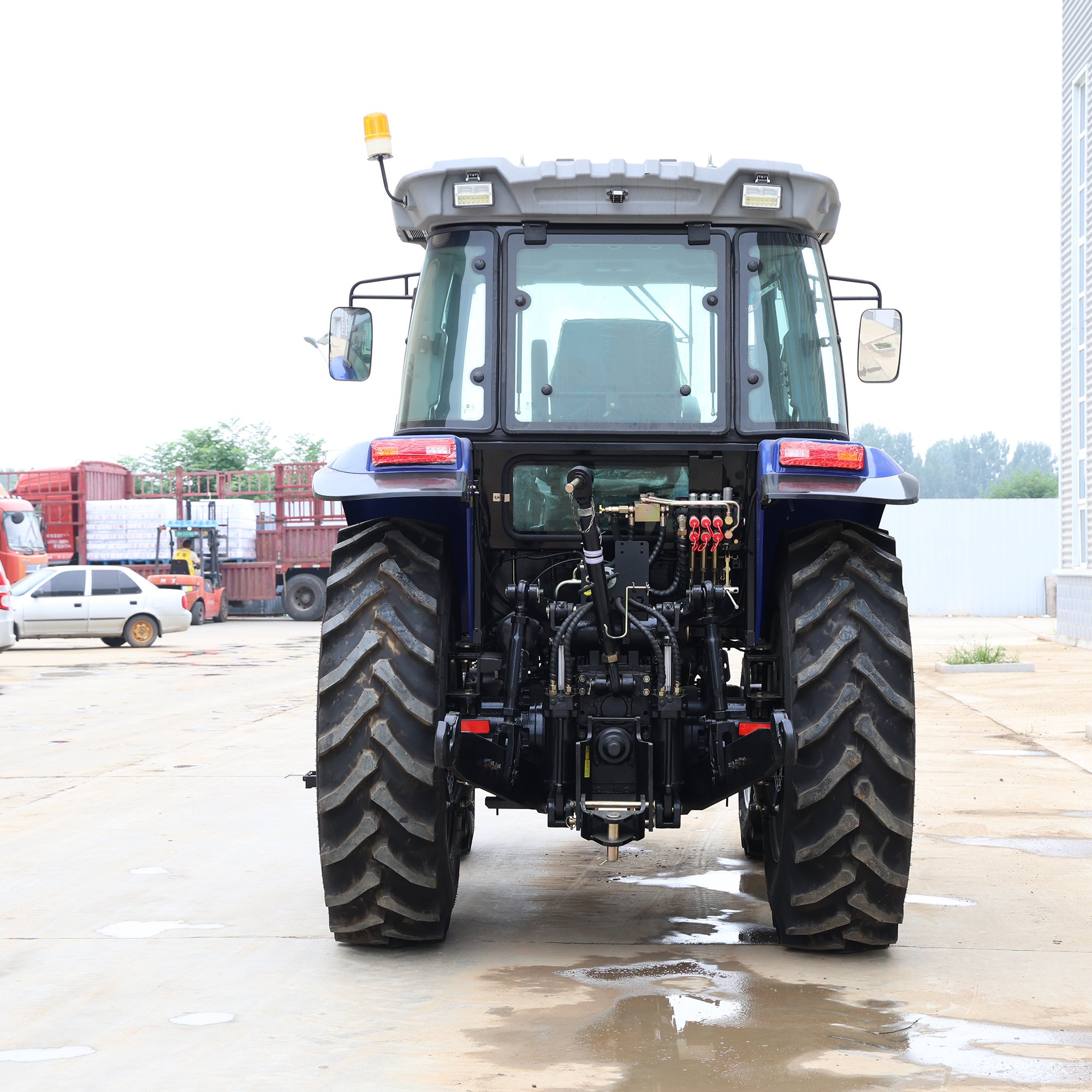 Agriculture Tractors 4WD 4X4 Cheap Multi Functional Farm Tractor for Farming Price Farm Tractor for Sale
