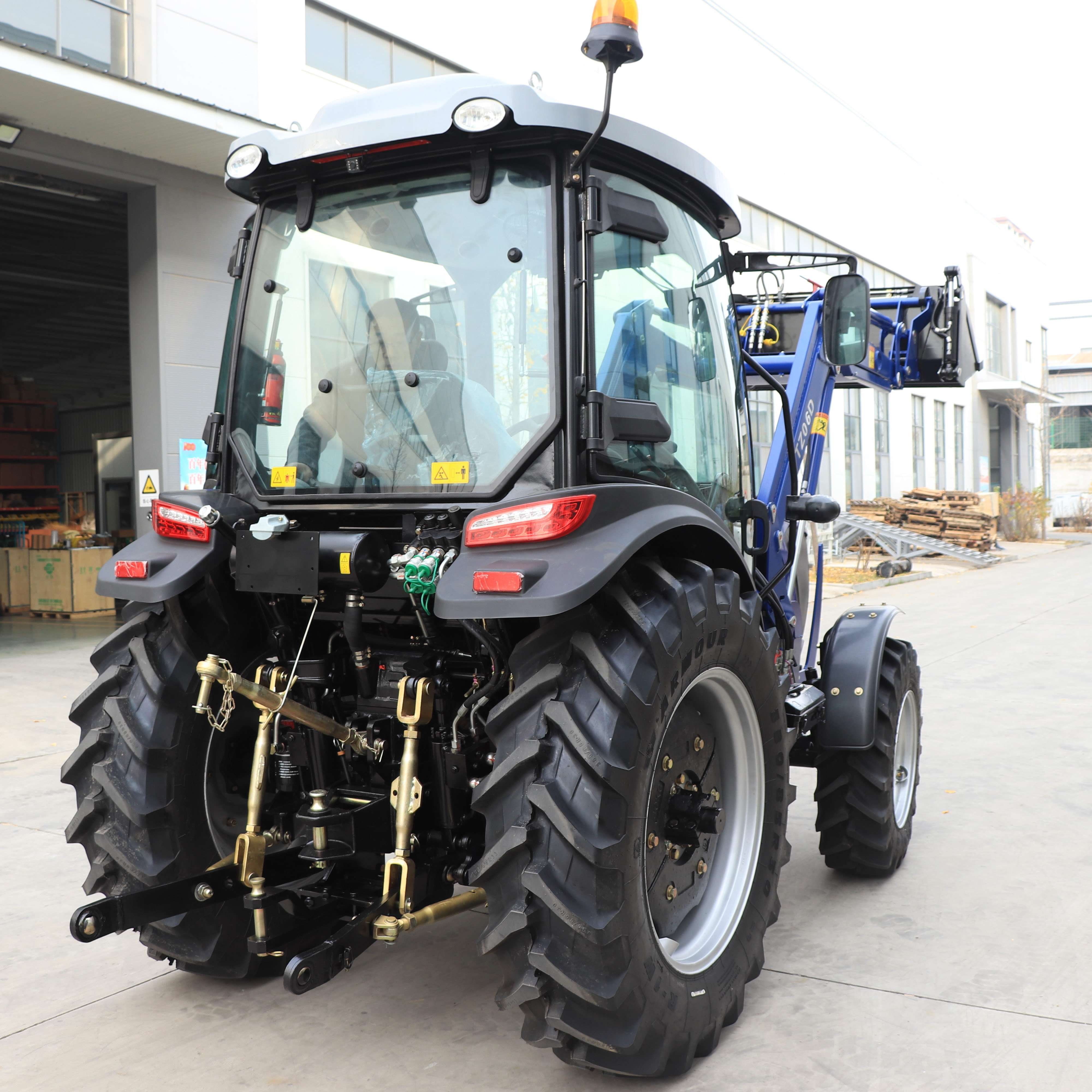 Lovol Tractor with Loader 4 Wheel Drive Agricultural Tractor for Farm