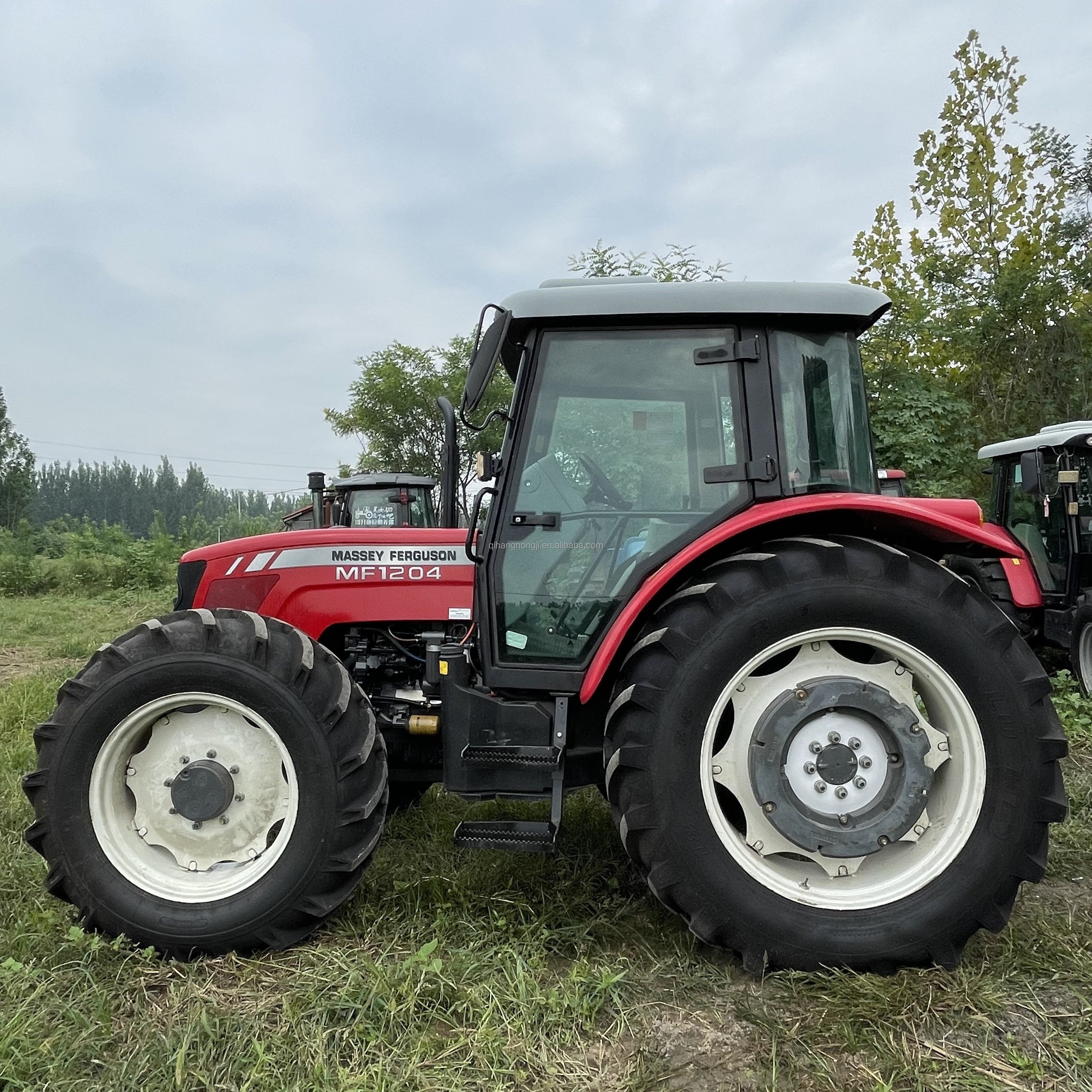 Wholesale Mini 4x4 Wheel Drive Farm Tractors with High Quality