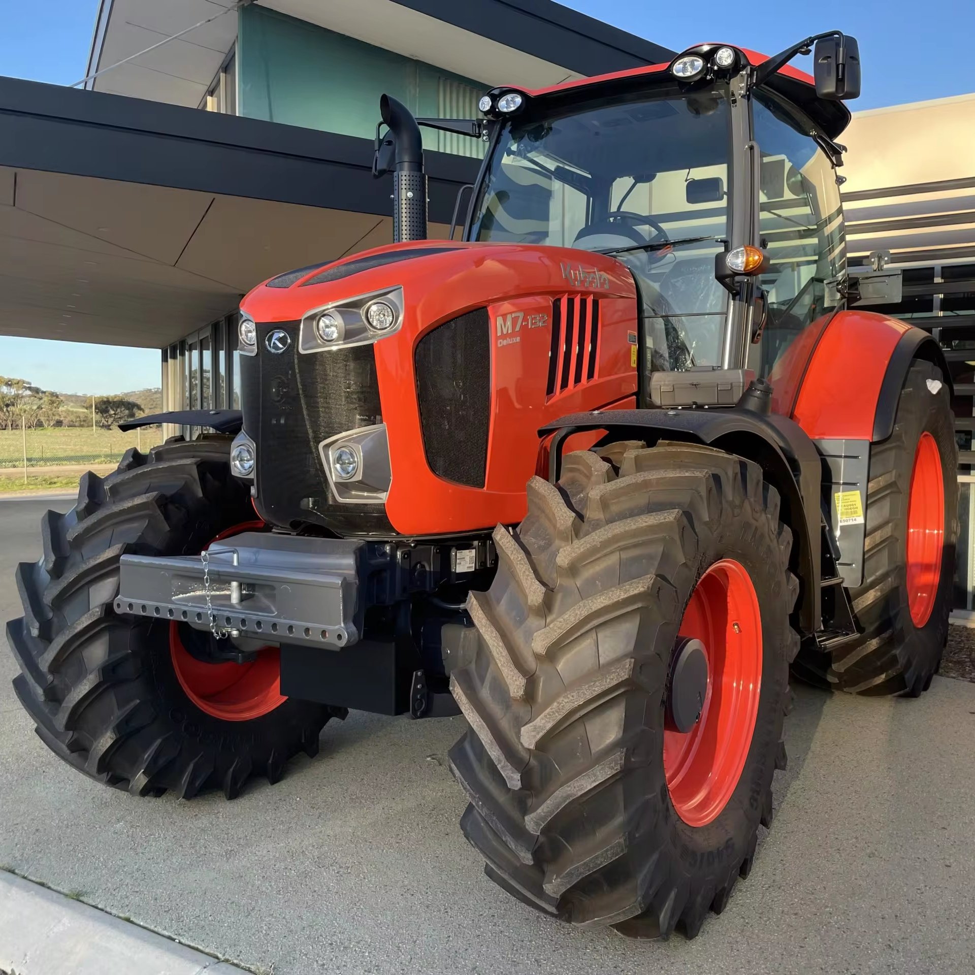 4wd 4x4 30hp 50hp 80hp 120hp Mini Farm Tractors Used Kubota M7-132 Agriculture Farm Machinery Cheap Farm Tractor for Sale