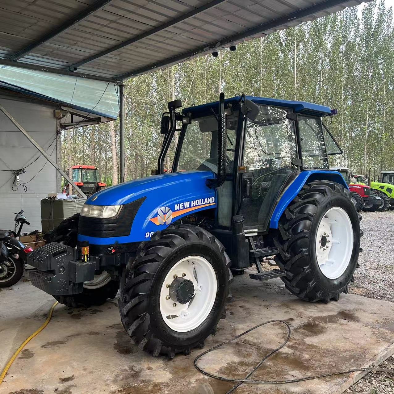 Cheap Second Hand Small Mini 4x4 Used Walking Agriculture Machinery 90HP Farm Tractors Units for Farming