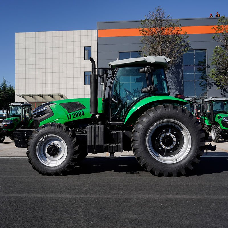 High Quality Free Shipping Transmission Trucktor 4x4 Mini Agricultural Tractor Farm Agriculture Machine 200HP in Turkey