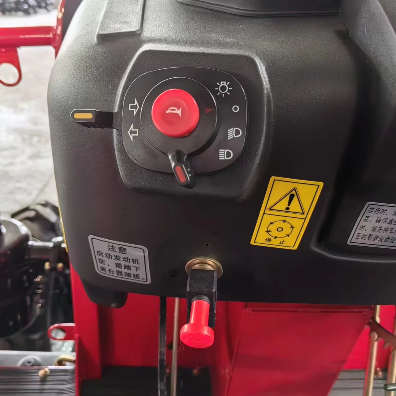 African Special 50HP Four-Wheel Tractor New Condition Diesel Farm Machinery 4x4 Drive Type Mini Tractor Use