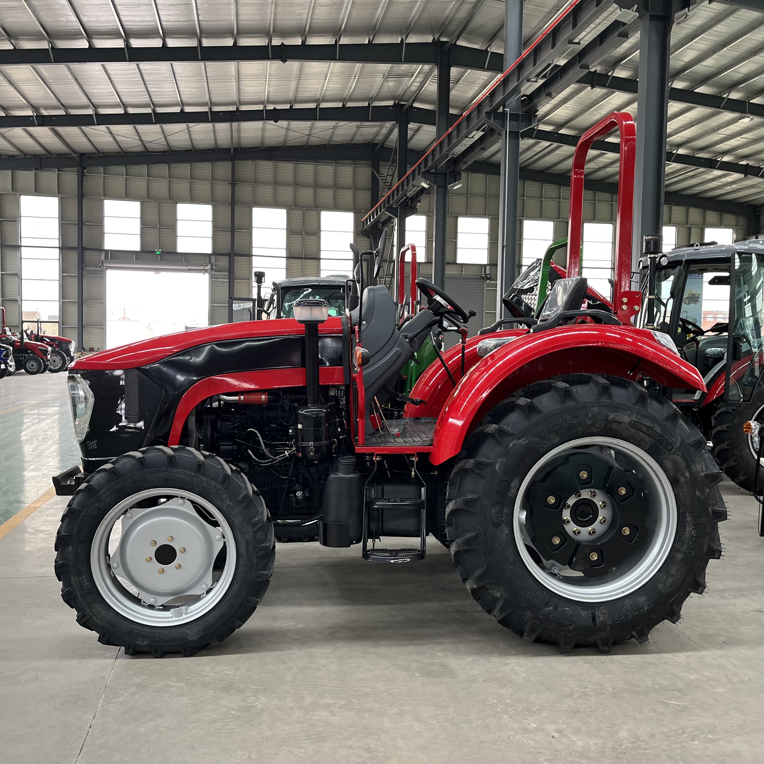 High Quality Durable Using 60 hp Farm Wheel Tractor with Parts Agriculture Machinery