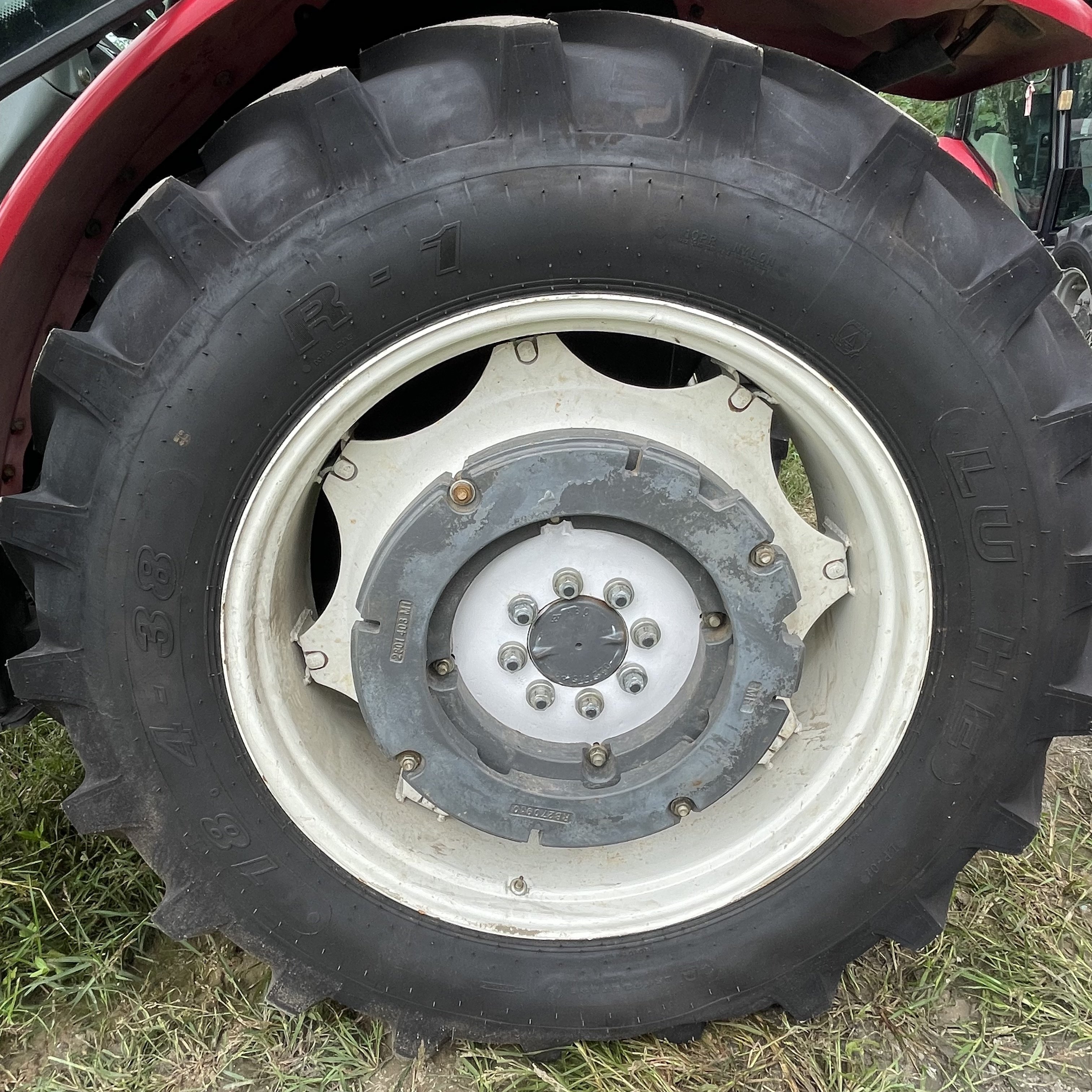 Mf1204 Big Power Used Tractor Farm Tractor in Good Price