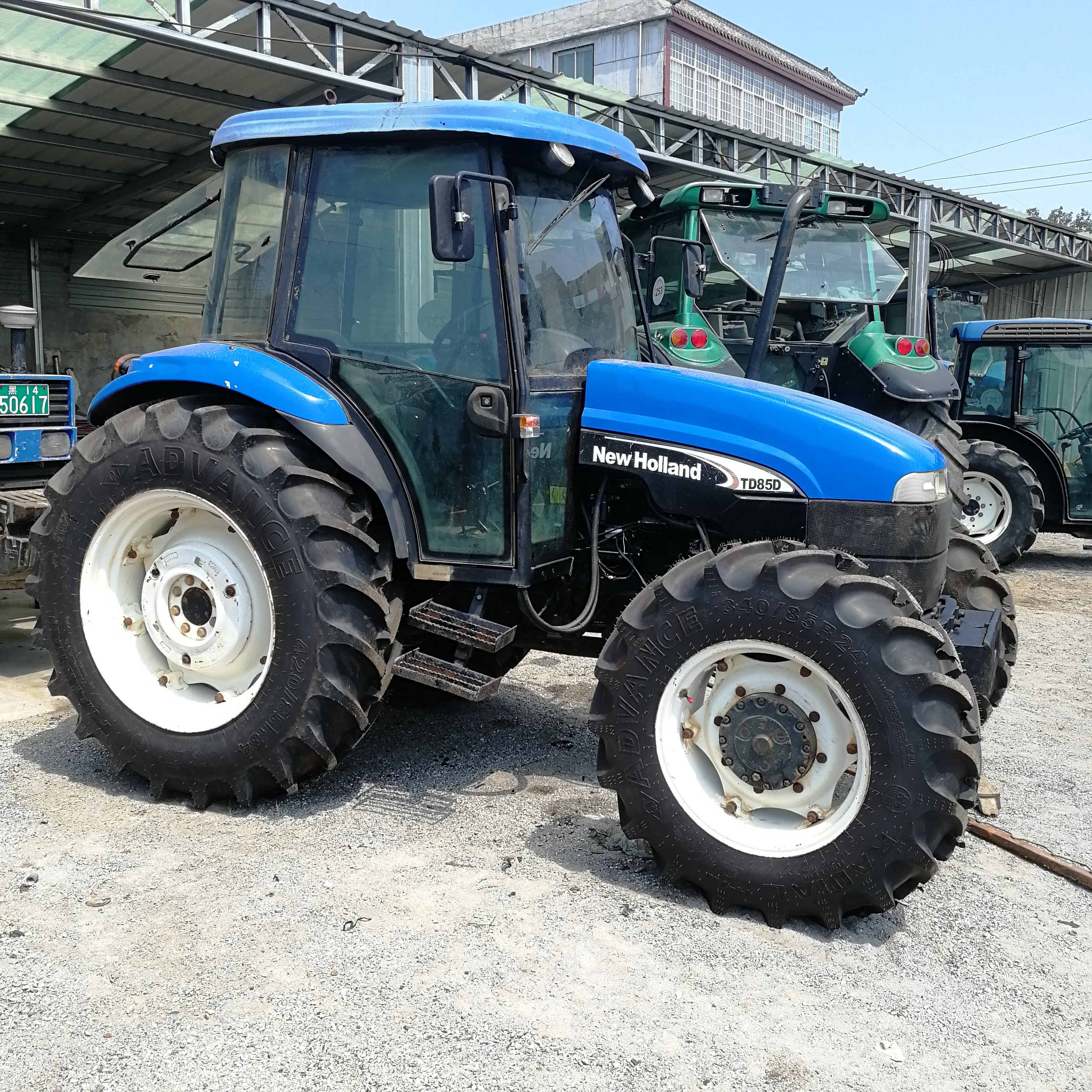Used Tractors TD85D 85HP 4WD Farm Orchard Compact Tractor Made in Turkey Agricultural Machinery Massey Ferguson